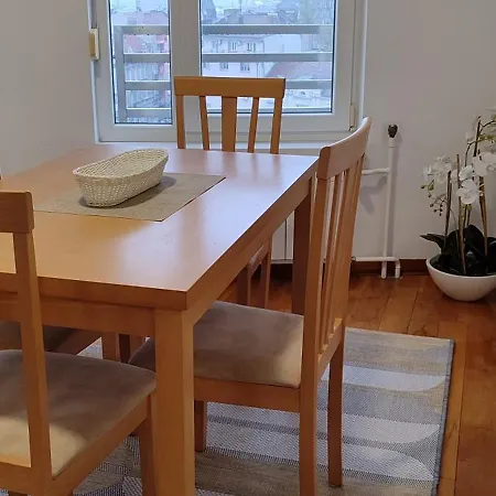 Luka 1718 Apartmán *