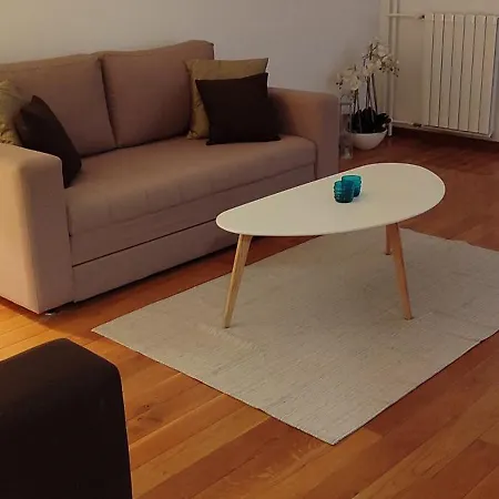 Luka 1718 Apartmán *